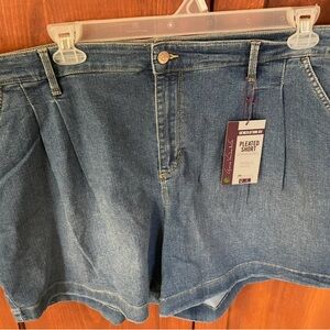 Gloria Vanderbilt Blue Jean Shorts